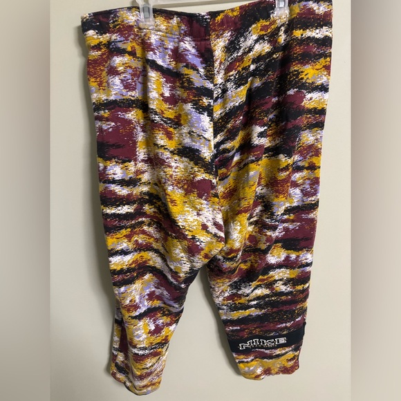 Nike Sportswear Essentials Womens Plus Size Camo Fleece Curve Pants Size 2X - Picture 3 of 9